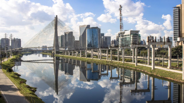 Suez remporte deux contrats pour la gestion intelligente des réseaux d'eau potable à São Paulo
