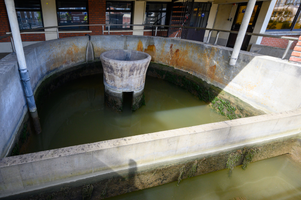 Le TFA a été retrouvé dans 92 % des échantillons d’eau brute comme distribuée